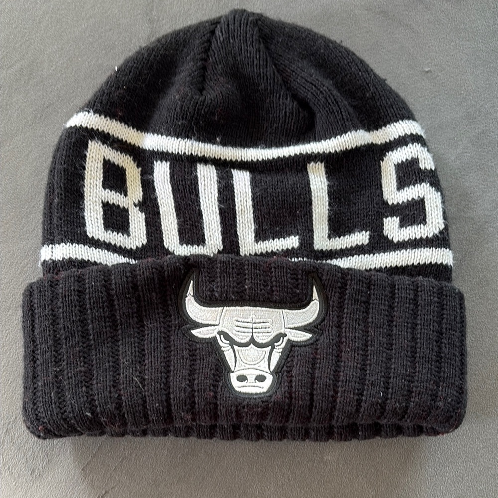Chicago Bulls Black Knit Beanie